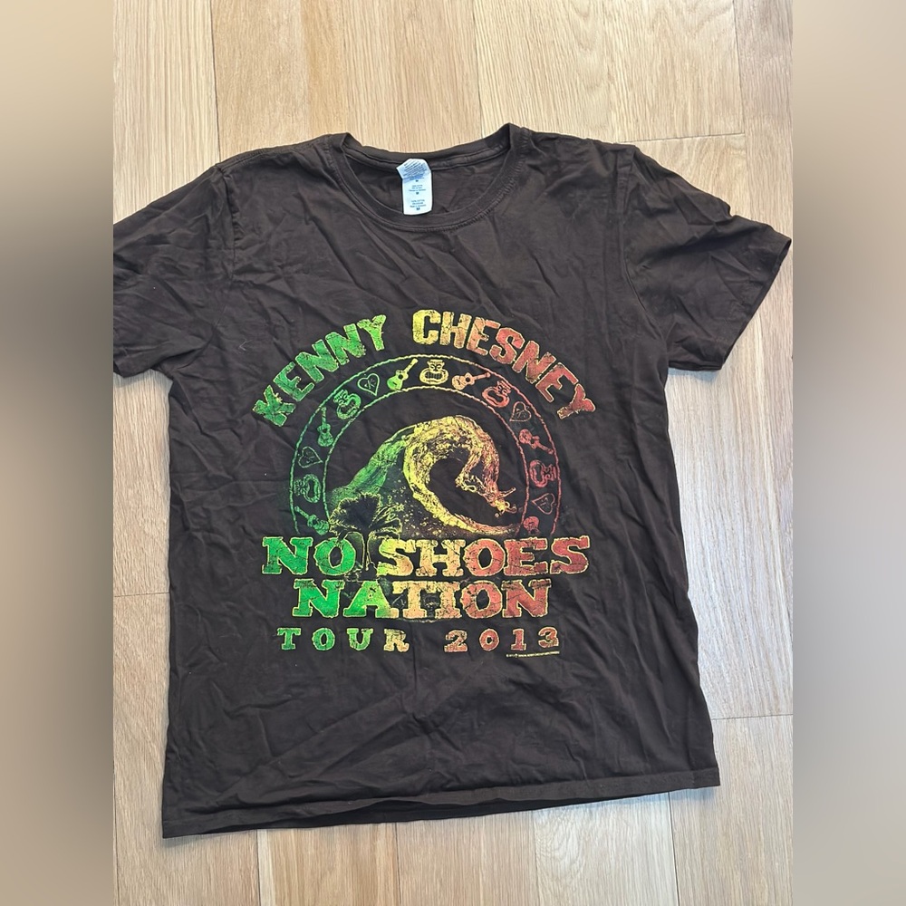Kenny Chesney No Shoes Nation Tour 2013 Women’s T-Shirt Size M